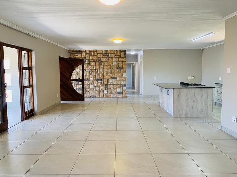 3 Bedroom Property for Sale in Wavecrest Eastern Cape